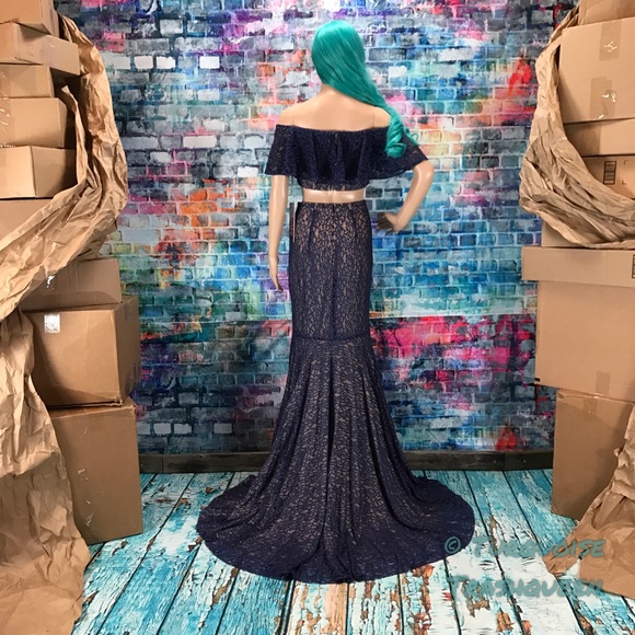 JOVANI Navy Lace Crop Top Dress! #JP49740 - Picture 3 of 8